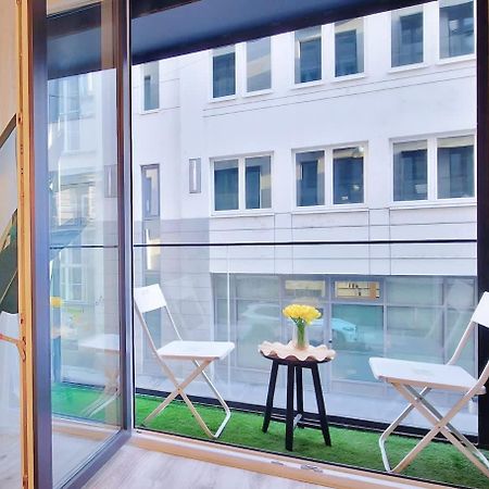 A101 - Liberty Bridge Projection Home With Free Parking Budapest Exterior photo