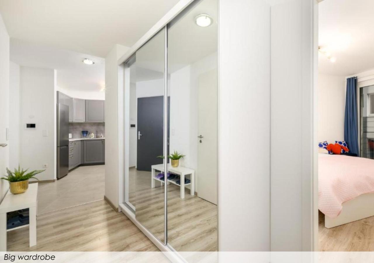 A101 - Liberty Bridge Projection Home With Free Parking Budapest Exterior photo